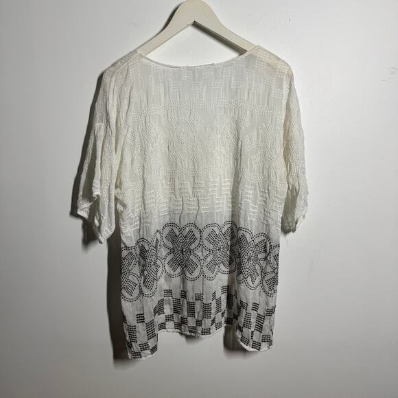 Language Top Women M White Black Embroidery 100% Silk USA Boho Coastal Cottage - Picture 2 of 8